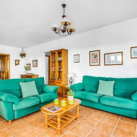 Punta Prima Sleeps 7 Pool Air Con Wifi Villa