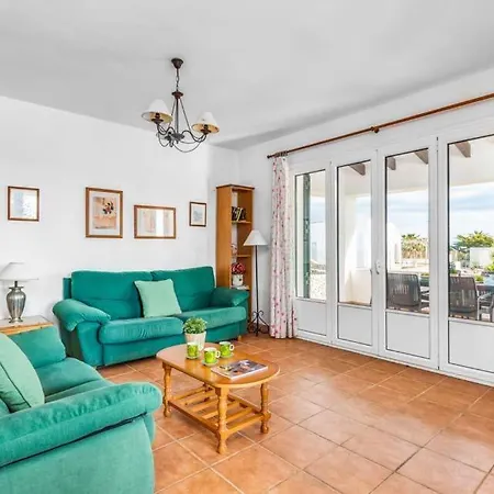 Villa Punta Prima Sleeps 7 Pool Air Con Wifi *